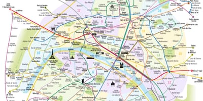 Carte de métro de Paris avec ses monuments